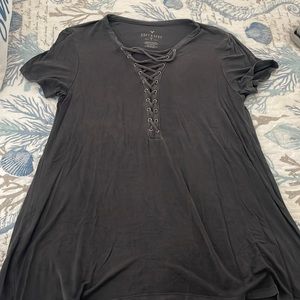 American Eagle t shirt